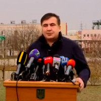 М. Саакашвілі закликав Яценюка припинити грабування Одеського припортового заводу
