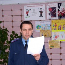 Старшокласники завзято обговорюють питання уникнення правопорушень Старшокласники завзято обговорюють питання уникнення правопорушень